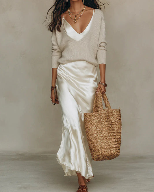 Elena | Vestido midi satinado con suéter incluido